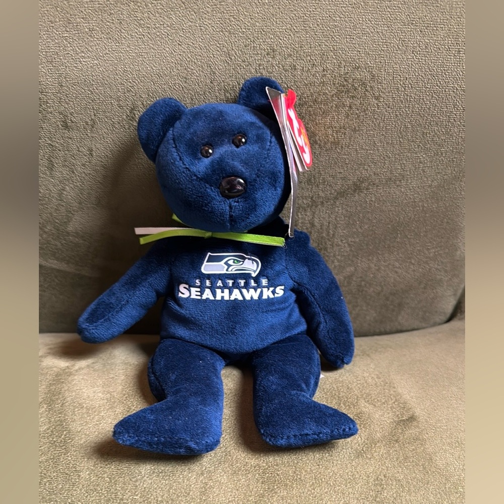 LIMITED EDITION NFL TY BEANIE BABY BEAR SEAHAWKS